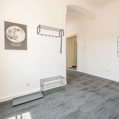 Deluxe * Graz